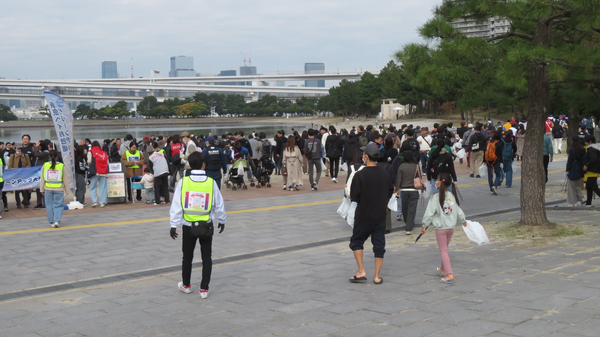東京ベイ・クリーンアップ大作戦写真