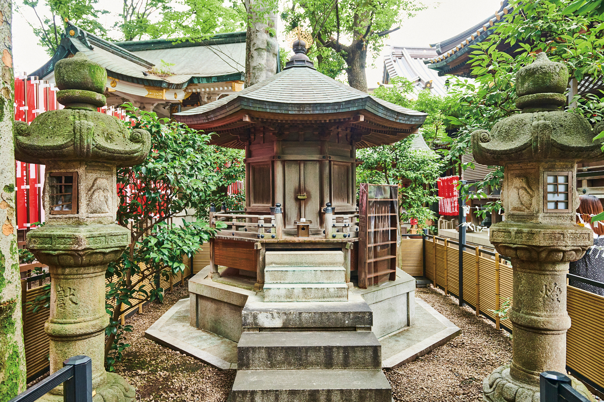 「大岡廟」