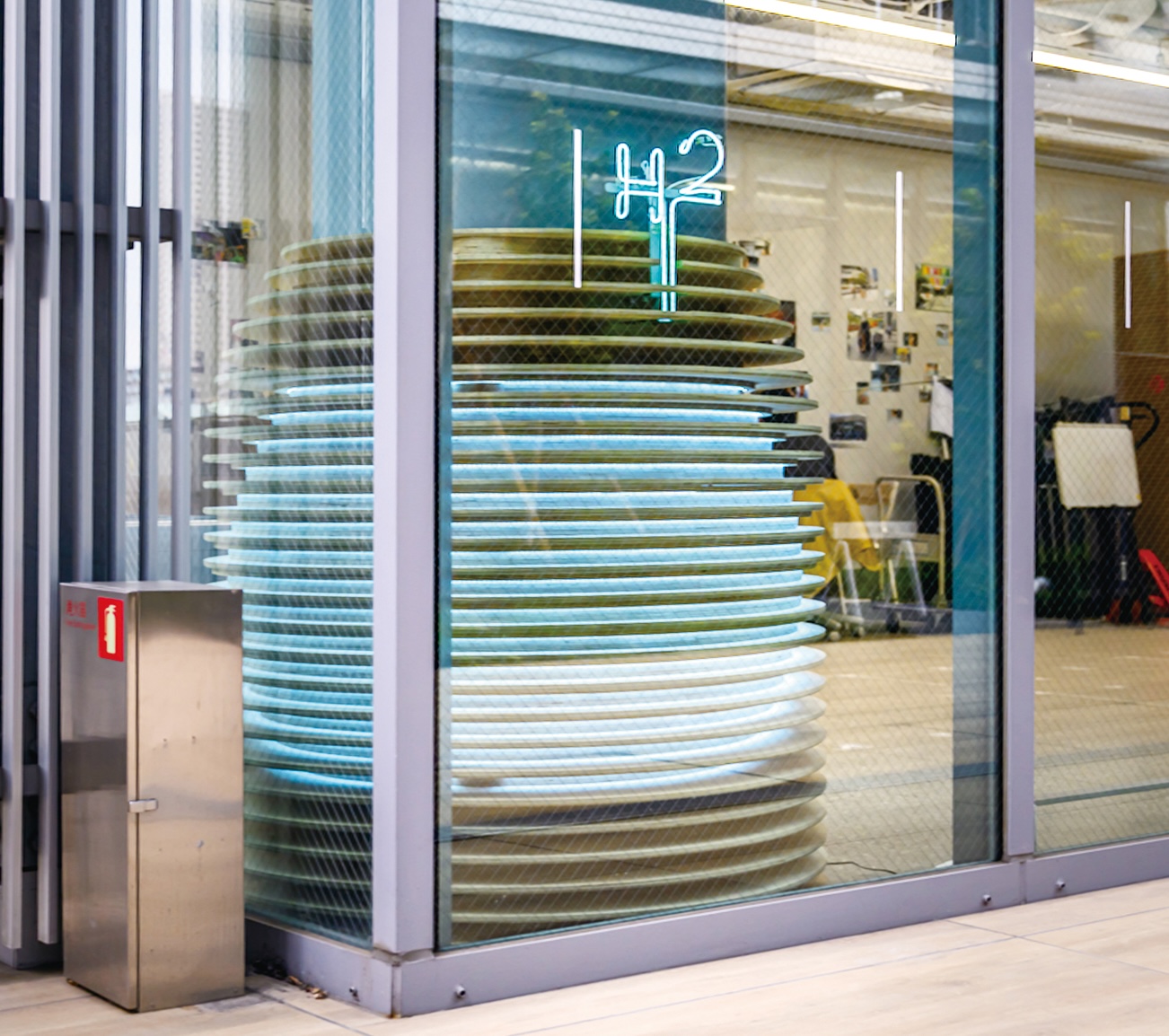 「iino（イイノ）」、充電スポット